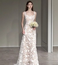 Elegant A-Line Wedding Dress O-Neck Sleeveless Lace Flower Applique Bridal Gowns