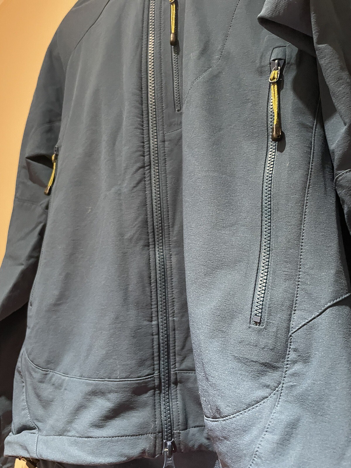 Mountain Equipment Men’s Frontier Hoodie Exolite Jacket Size Medium