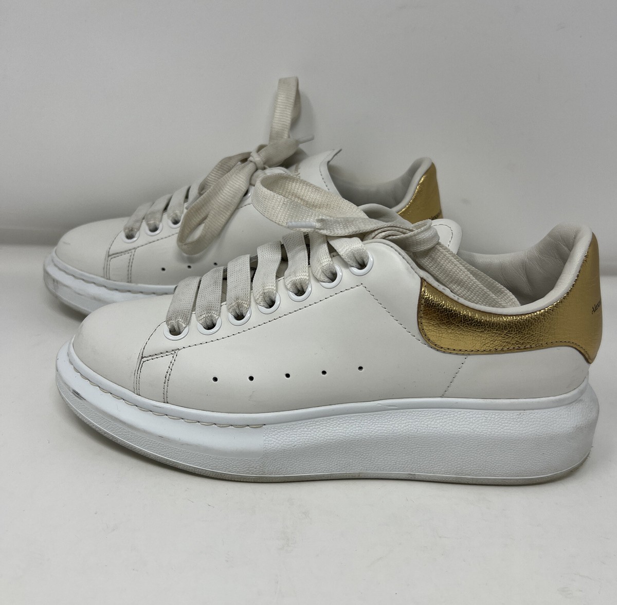 Alexander McQueen女性厚底レースアップシューズ EUR 38.5 ALEXANDER MCQUEEN 590$ Women's Oversized Leather Sneakers