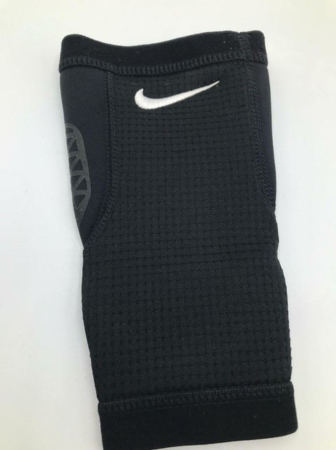 nike pro combat hyperstrong calf sleeve