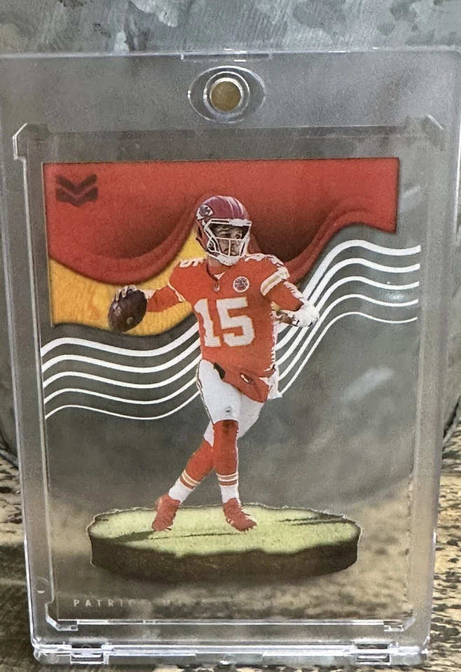 PATRICK MAHOMES CARD CLEAR ACETATE RARE SP AUTHENTIC KC CHIEFS JERSEY #15 PANINI - Image 2 of 4