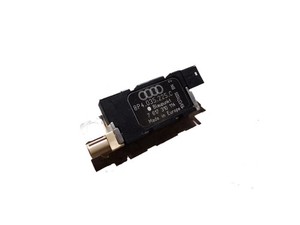 AUDI A3 Sportback 8PA Antennenverstärker  8P4035225C 2.00 Petrol 147kw 20490609