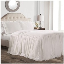 3-Piece King Bedding Set with Elegant Ruffle Detail