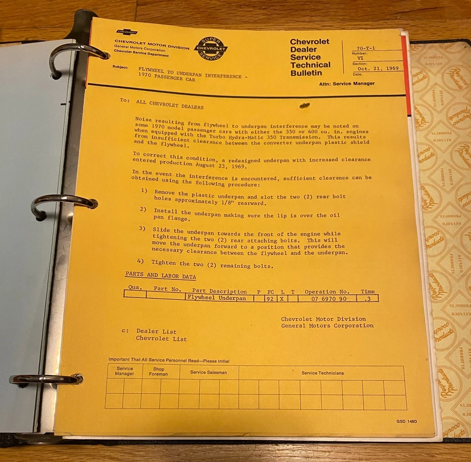 1970/1971 CHEVROLET SERVICE BULLETINS LOT Binder 70/71 Camaro/Chevelle/Nova - Image 2 of 4