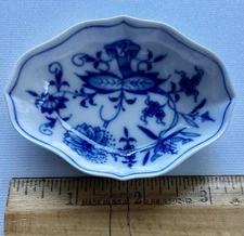 Meissen Blue Onion Porcelain Trinket Dish 3”Blue & White Crossed Swords W/ Box
