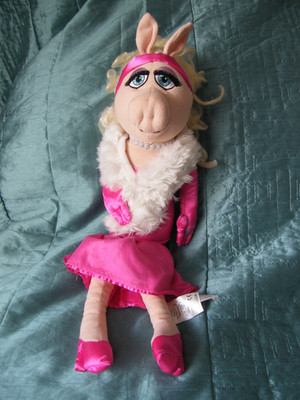 Disney Store The Muppets Miss Piggy Muppet 19 Zoll Plüschtier Stofftier (b)