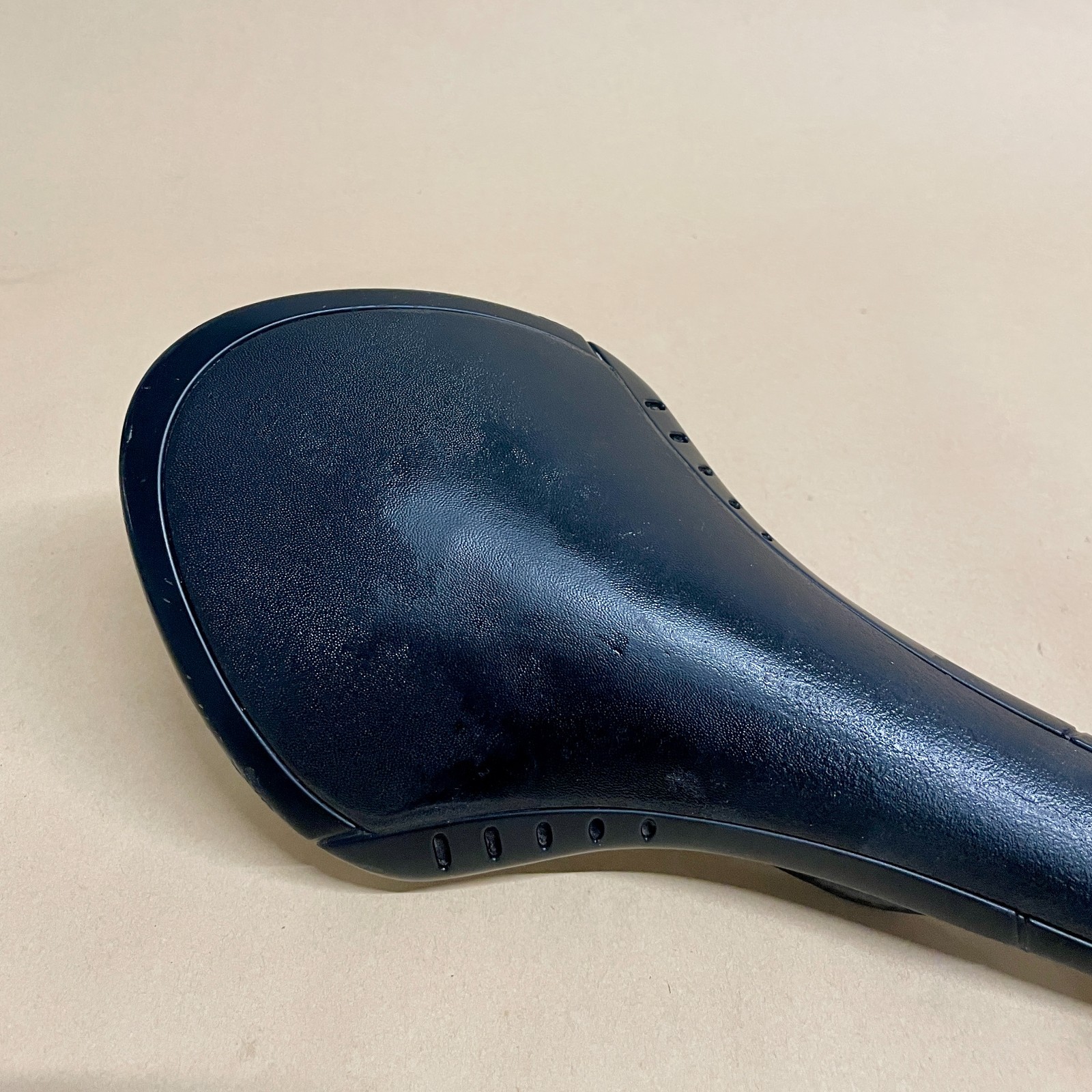 Fizik Curve Made for Snake (Arione) Carbon Braided Rail Saddle 294 x 135mm