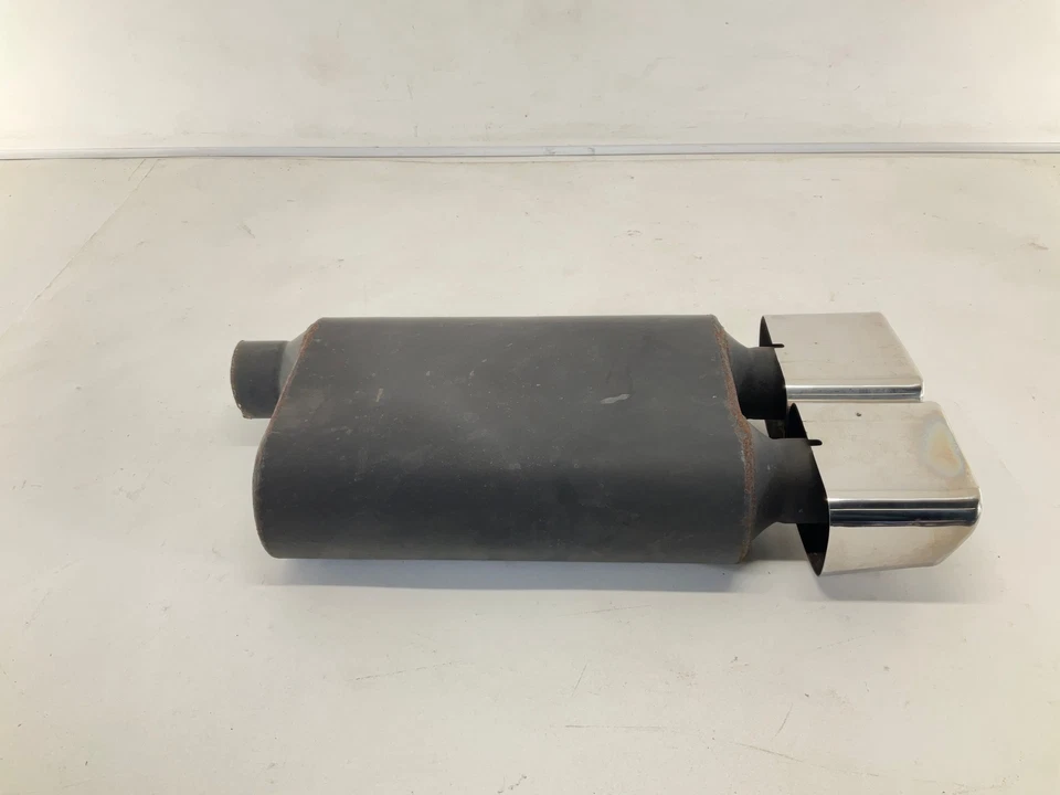 04-08 Silenciador trasero CHRYSLER Crossfire con puntas de escape Foto 3 de 4