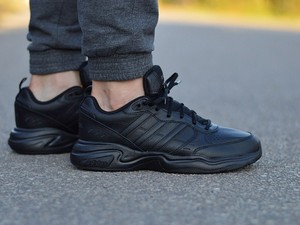 adidas sneaker strutter