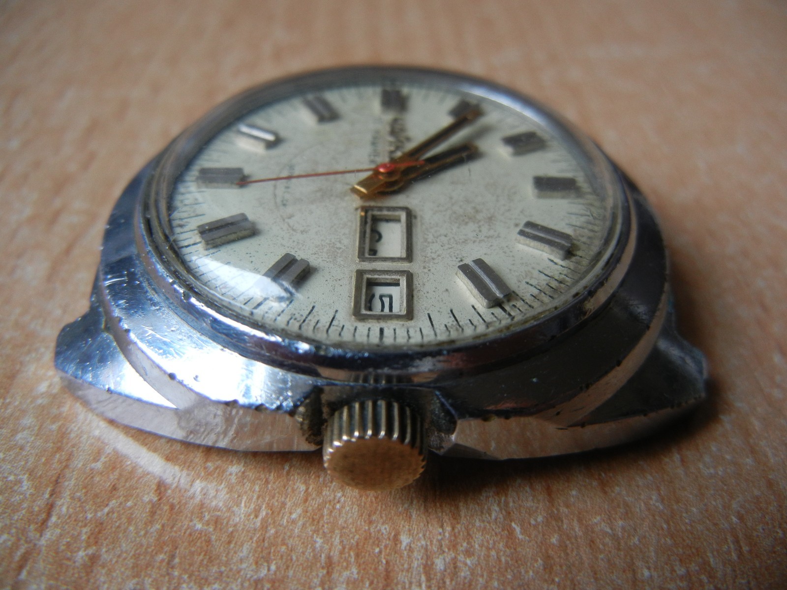 VINTAGE SOVIET CHAIKA CHAYKA CHAJKA MENS WATCH CALENDARY USSR