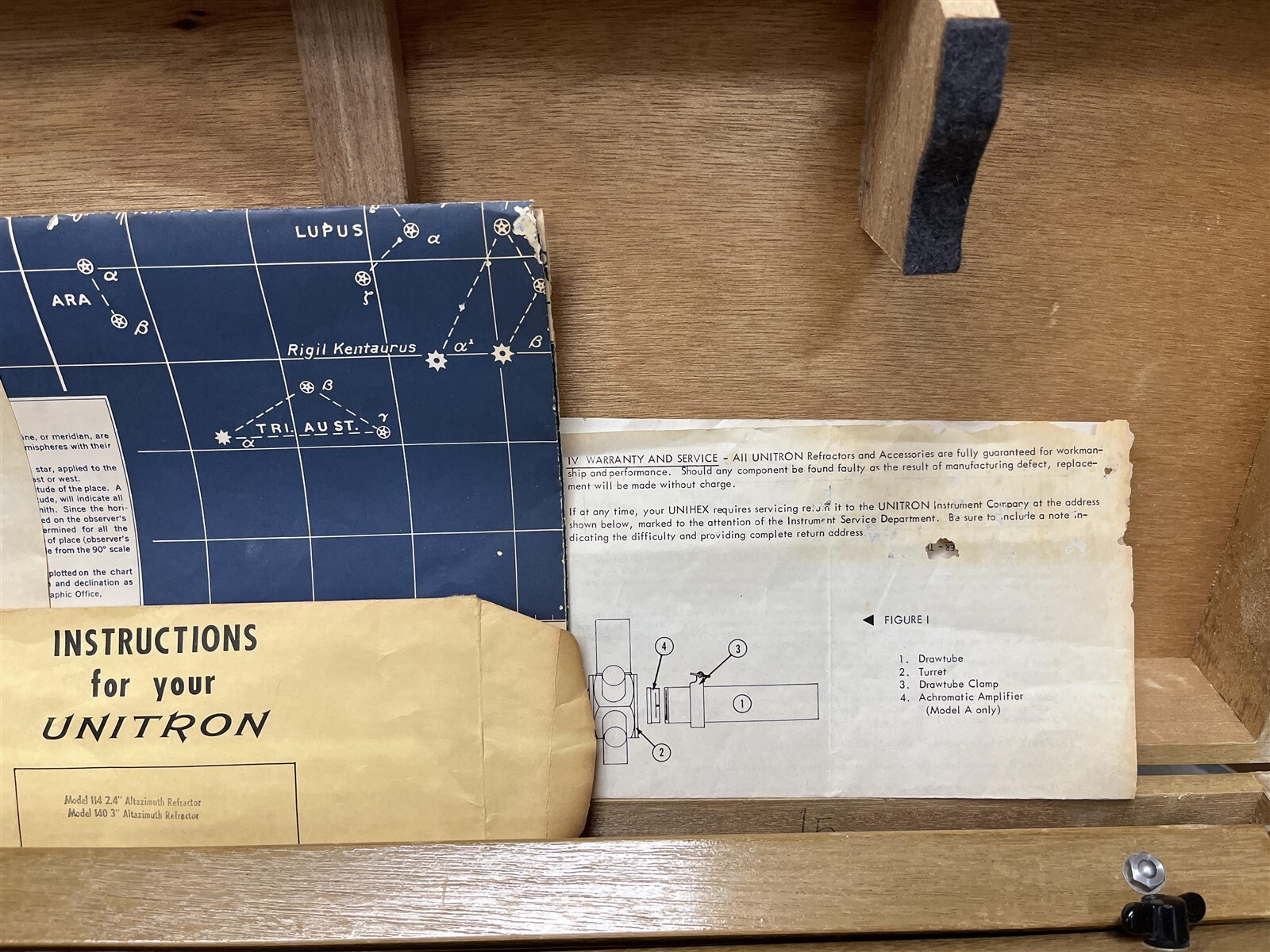 Vintage Unitron Telescope Japan D 60mm F 900mm Model 114 2.4" w