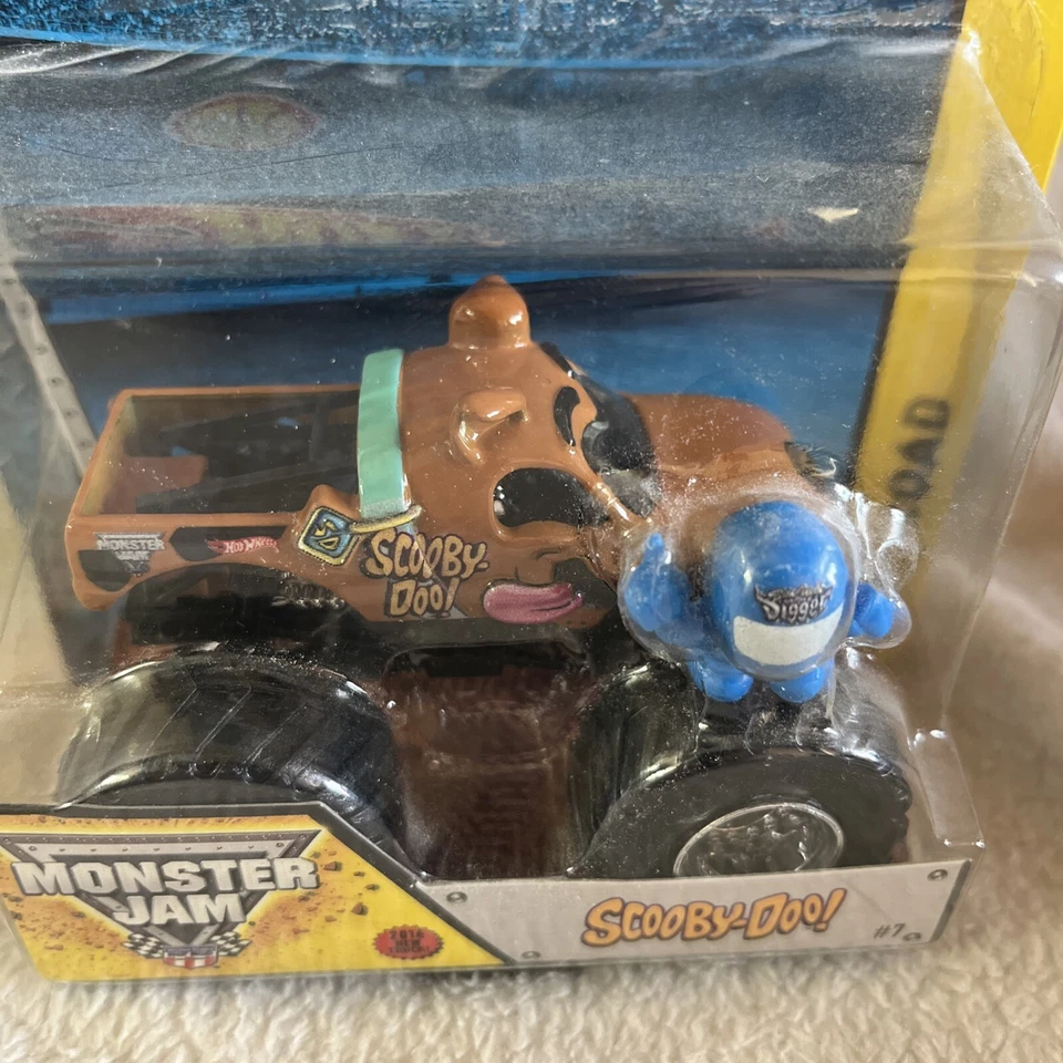 Hot Wheels Monster Jam Trucks Off Road Scooby-Doo caminhão e boneco novo 2014 assinado - Imagem 2 de 4