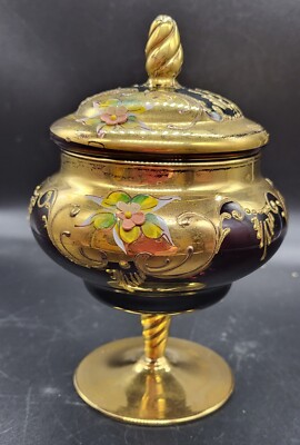 Vintage Bonboniere mit Glasdeckel handbemalt Emaille Blumen, Höhe 15 cm.
