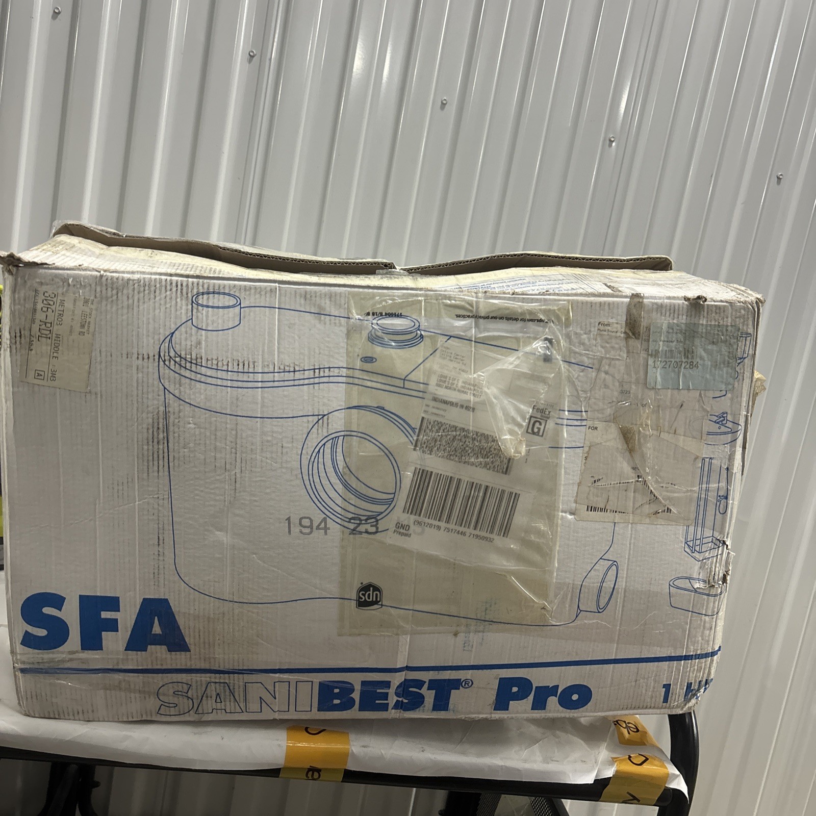 Saniflo Sanibest Pro 013 Macerating Pump 1HP Toilet Grinder System Dmg. Box New