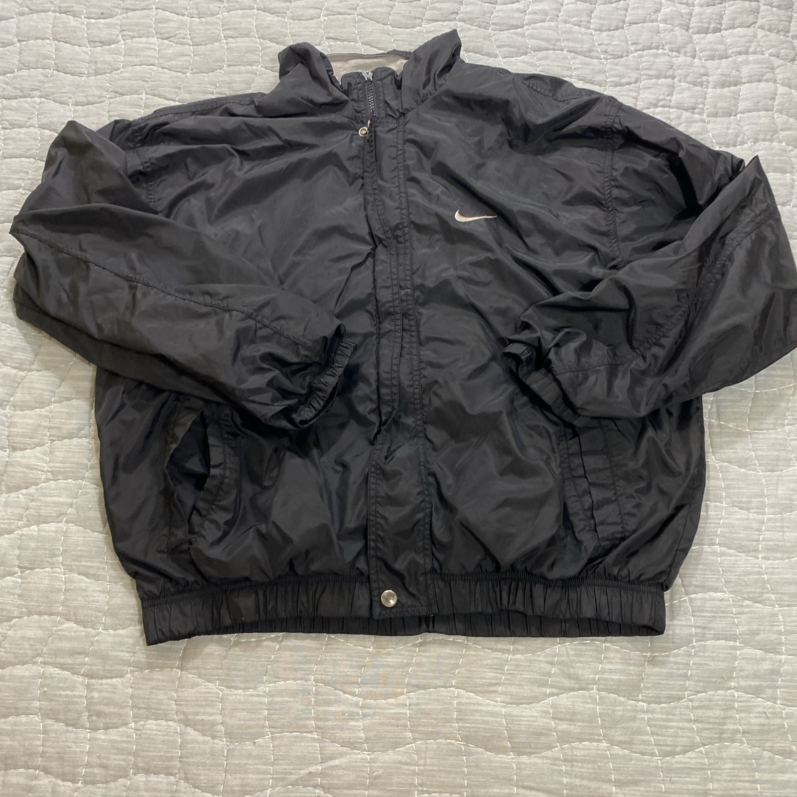 SACAI X NIKE Giacca Nike uomo media nera giacca a vento full zip logo swoosh cappotto leggero