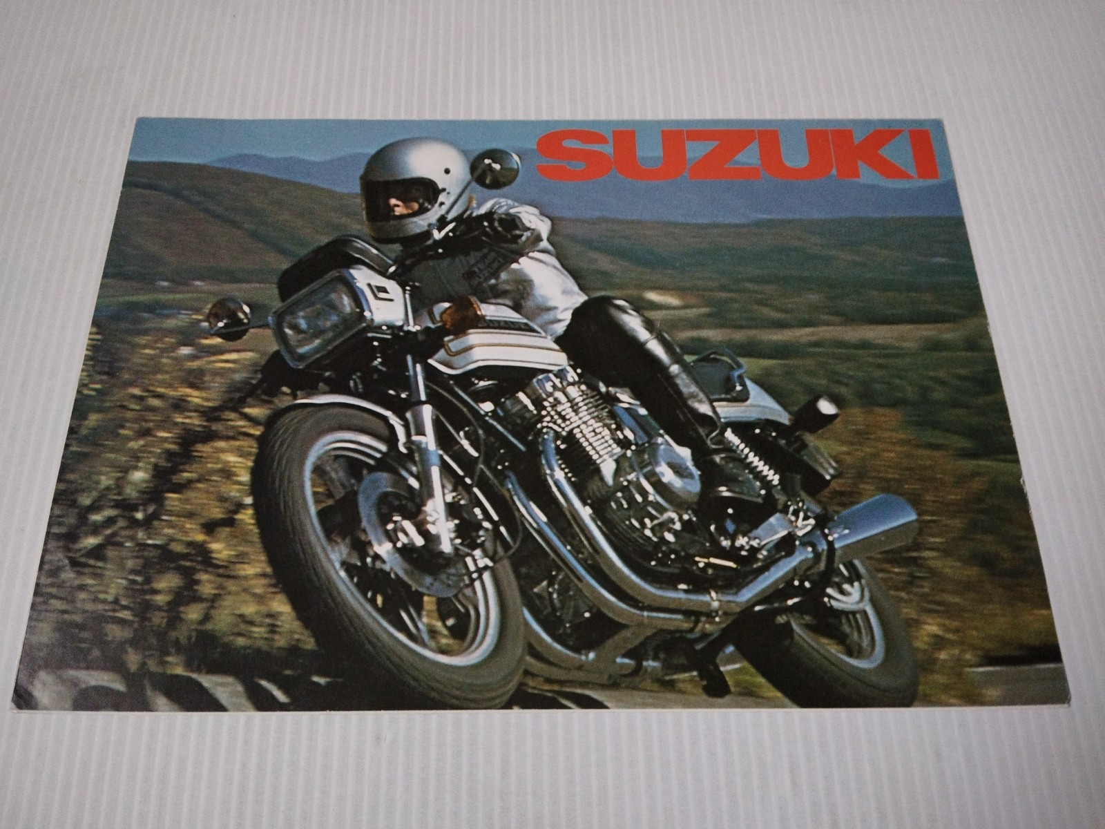 Brochure Suzuki Gamme 1980 : Catalogue Moto Rare pour Collectionneur Averti