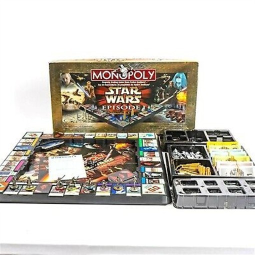 【限定】MONOPOLY  〜STAR WARS  EPISODE Ⅰ 〜 Amazon.com: Hasbro Monopoly Star Wars Episode I Board Game Made