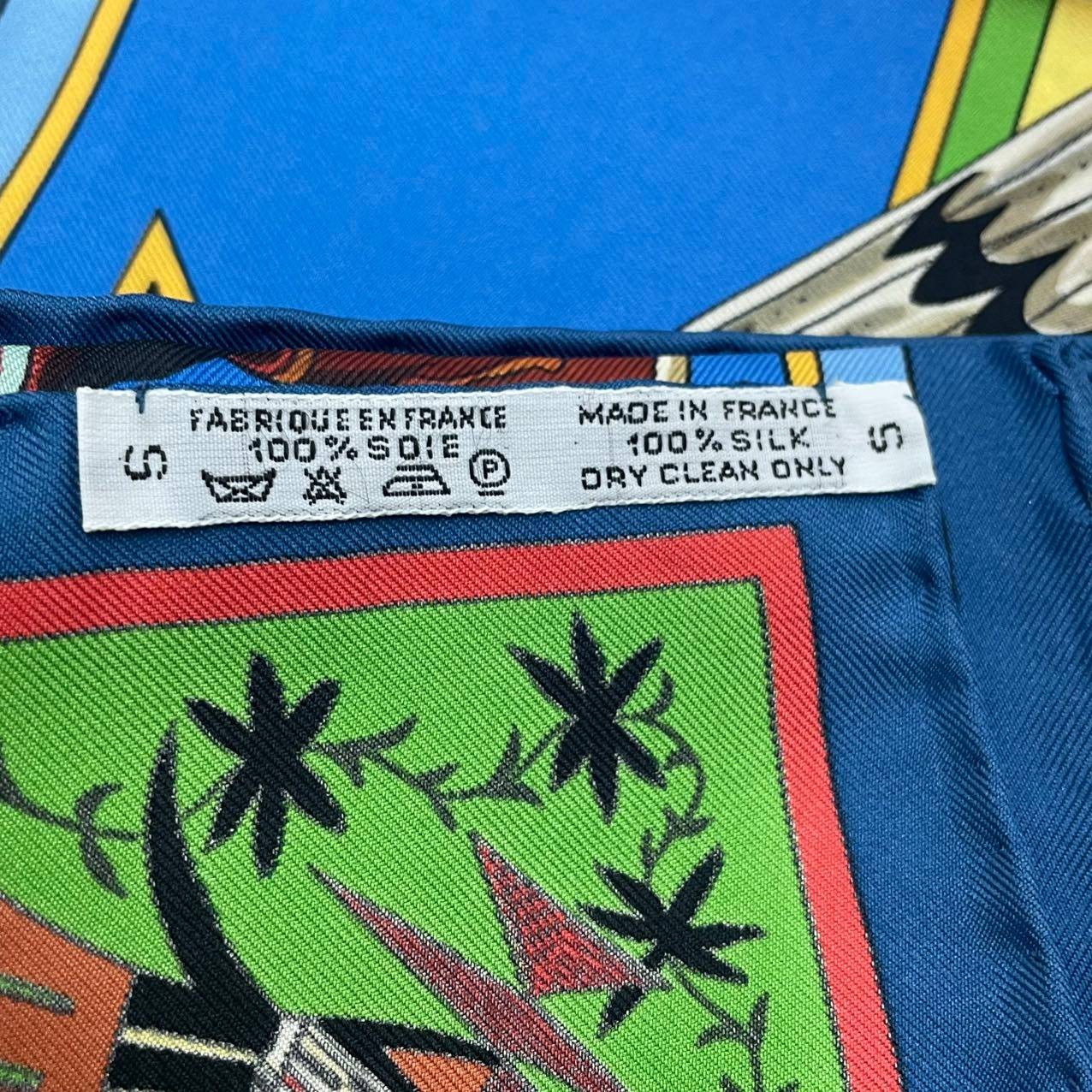 Excellent HERMES Carré 90 Silk Scarf “Kachinas” Blue – With Box image 10