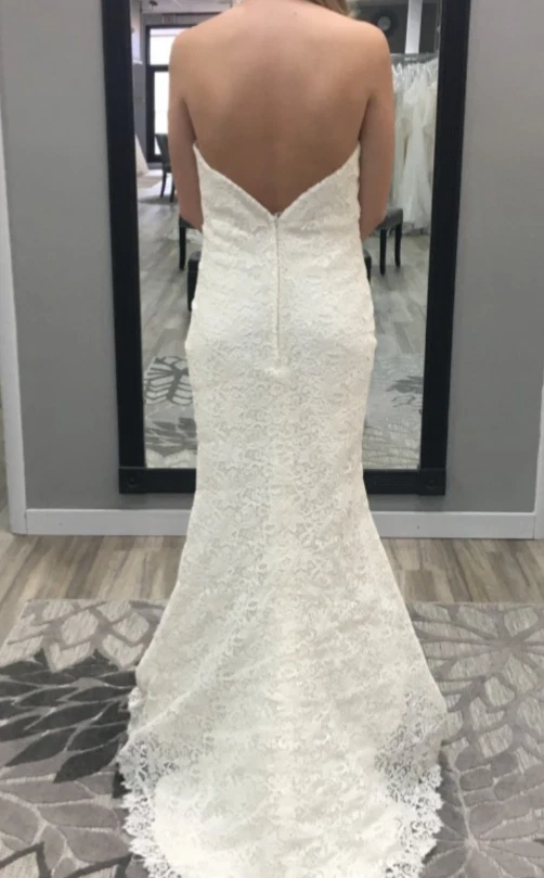 Casablanca Bridal Ivory Gown Size 6 Lace Strapless Sweetheart Gown Train Sheath - Image 3 of 4