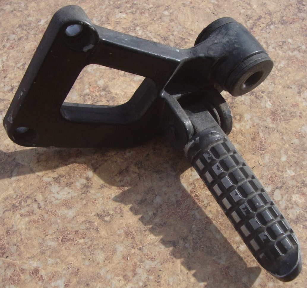 1994 Kawasaki Ninja ZX600 ZX 600 ZX-6 Rear Left Foot Peg Rest