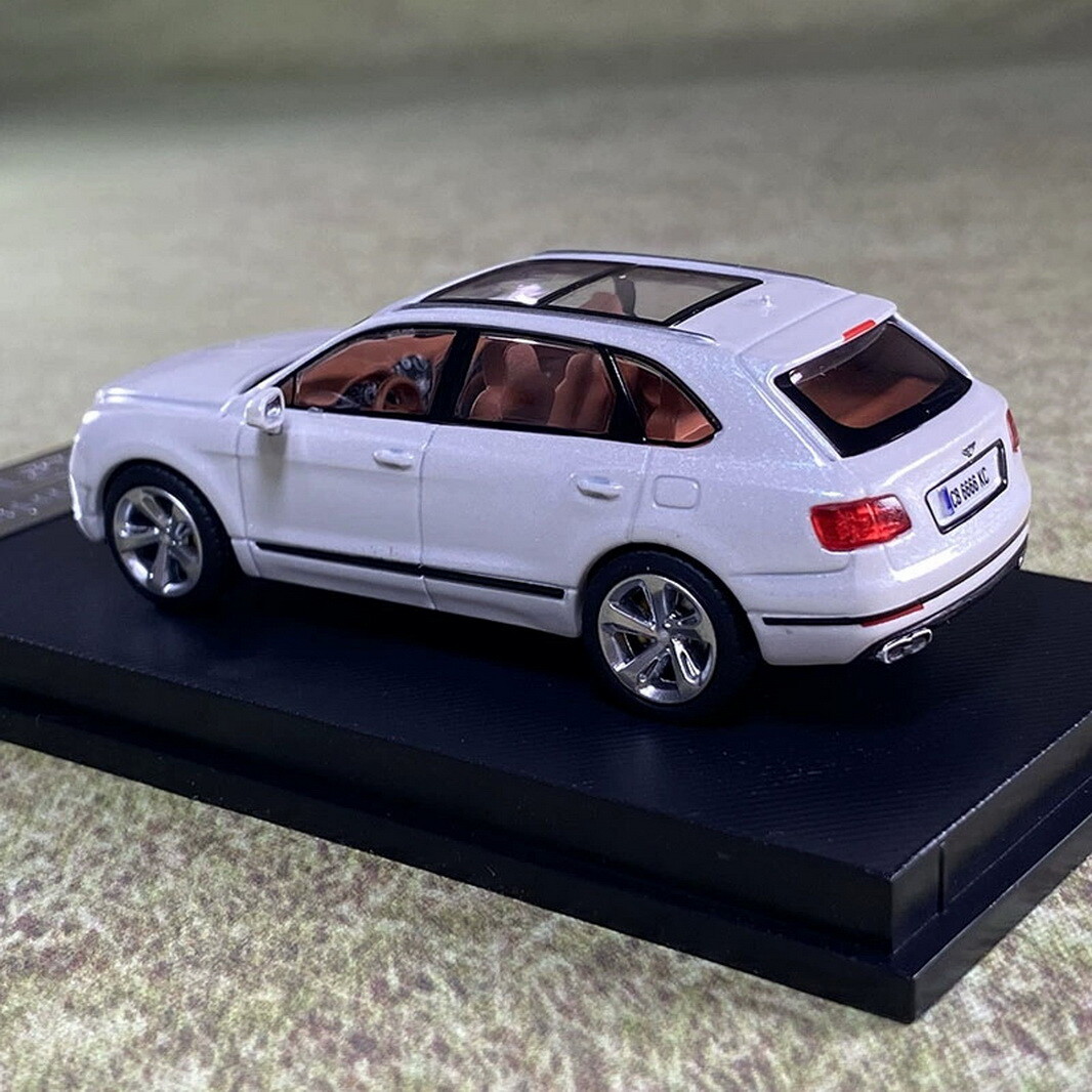 Bentley ミニカー　新品未使用　 Bentayga Bentley ミニカー 新品未使用 Bentayga Bentley ミニカー 新品未使用