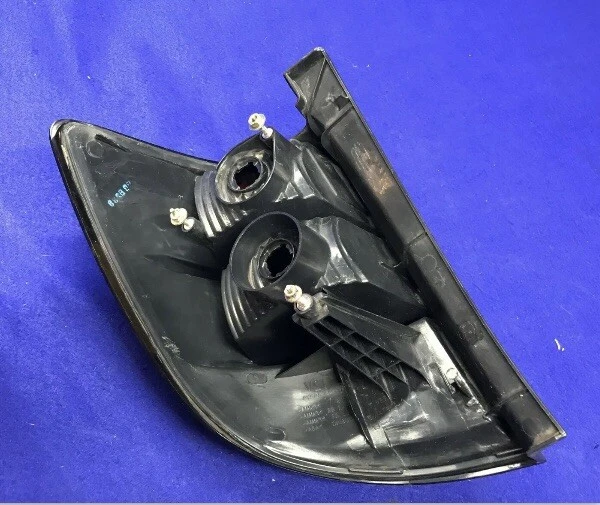 Luz trasera derecha Pontiac Vibe 2003 2004 2005 2006 2007 2008 Foto 4 de 4