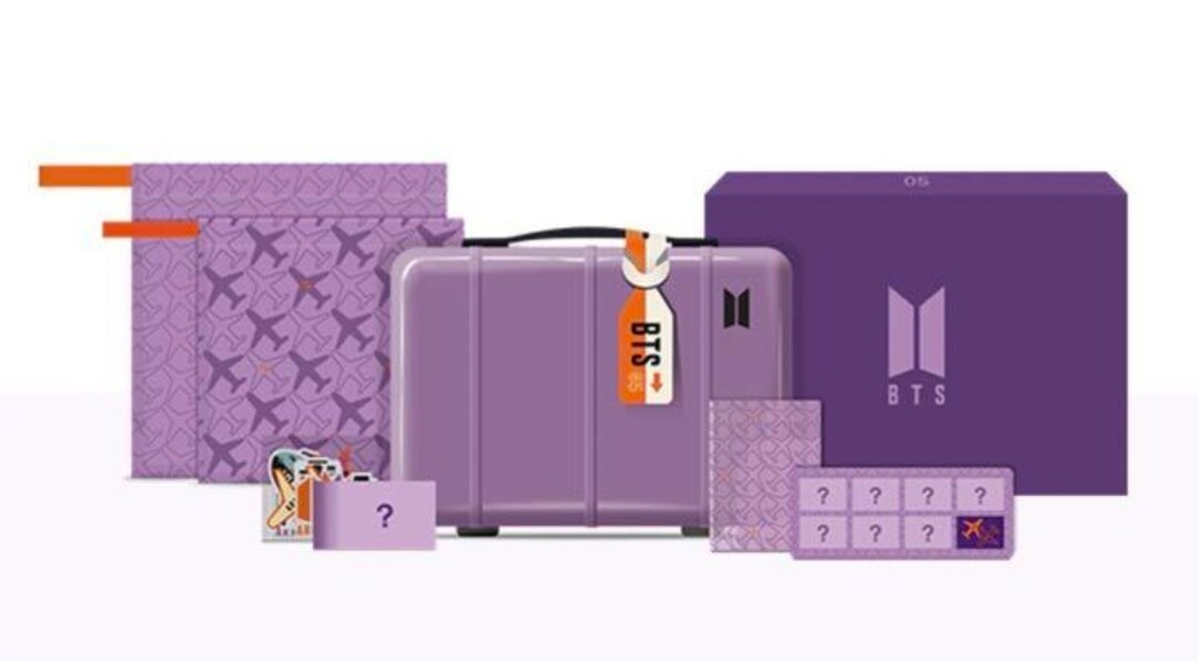 BTS Official MERCH BOX #5 ARMY Membership Pack With 7 photo