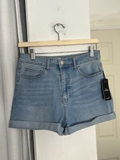 NWT Forever 21 Women Denim Shorts Size 30 Stretchy Slim and Lyft