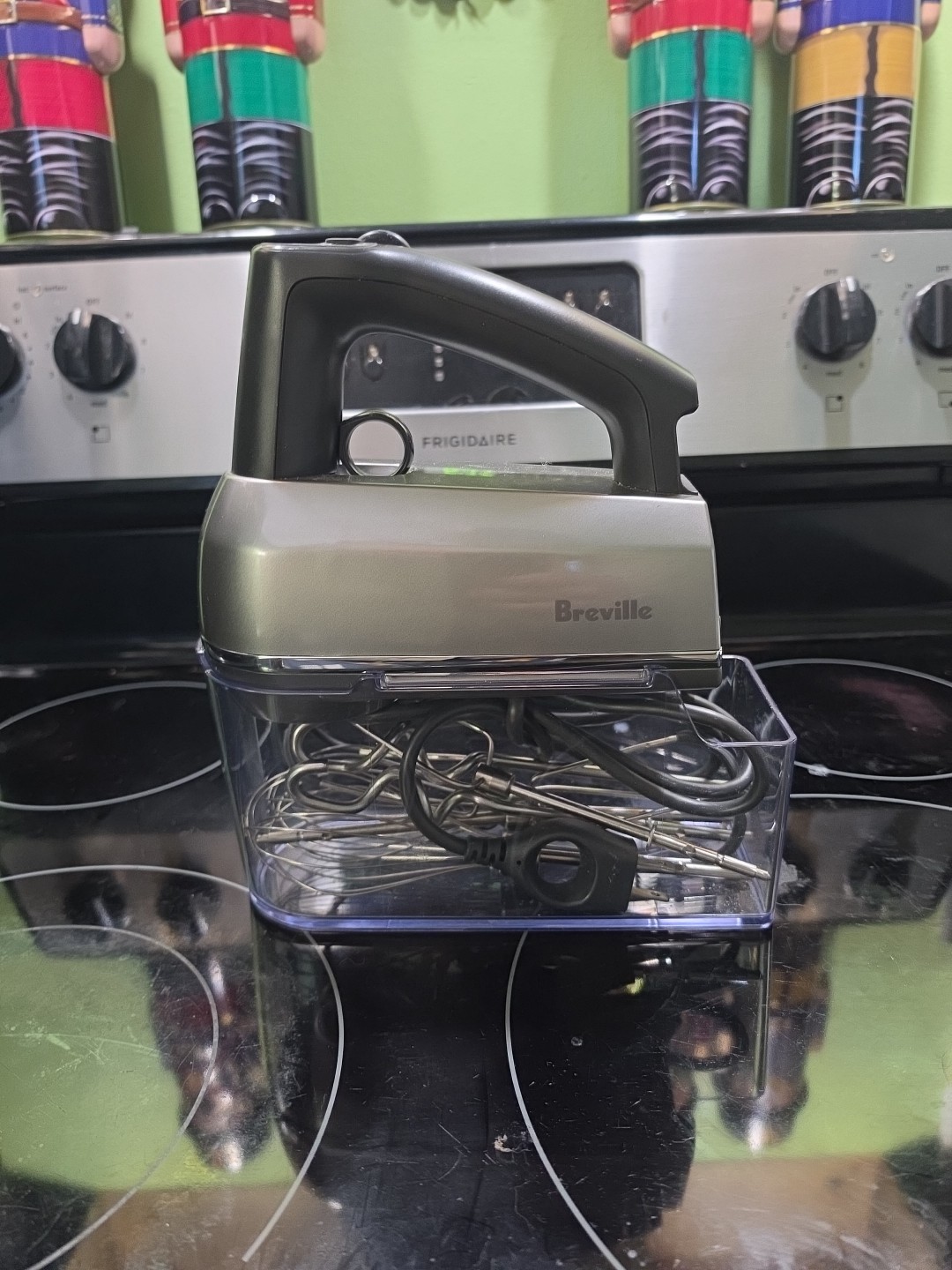 Breville Handy Mix Scraper Hand Mixer BHM800 Silver 9-Speed Digital Tested