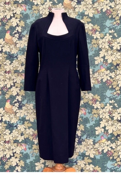 Alexander McQueen — NWT Alexander McQueen 2007  Vintage Black Dress IT 40