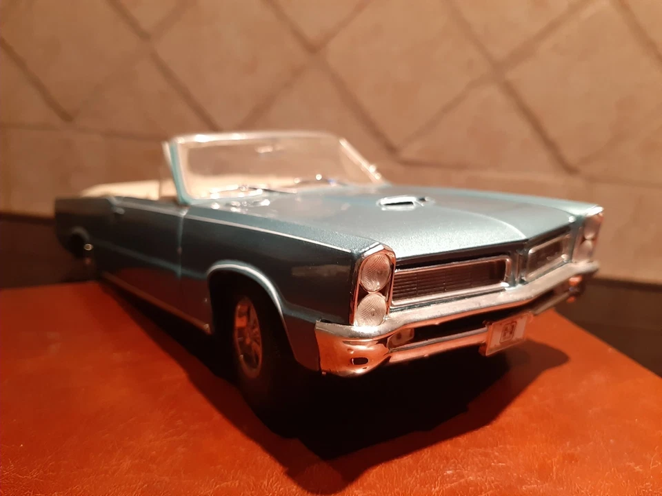 1/18 Pontiac GTO Cabriolet Maisto ORIGINALE - Immagine 2 di 4