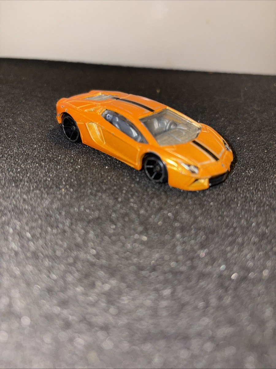 2011 Hot Wheels Lamborghini Aventador LP 700-4 - Orange | eBay