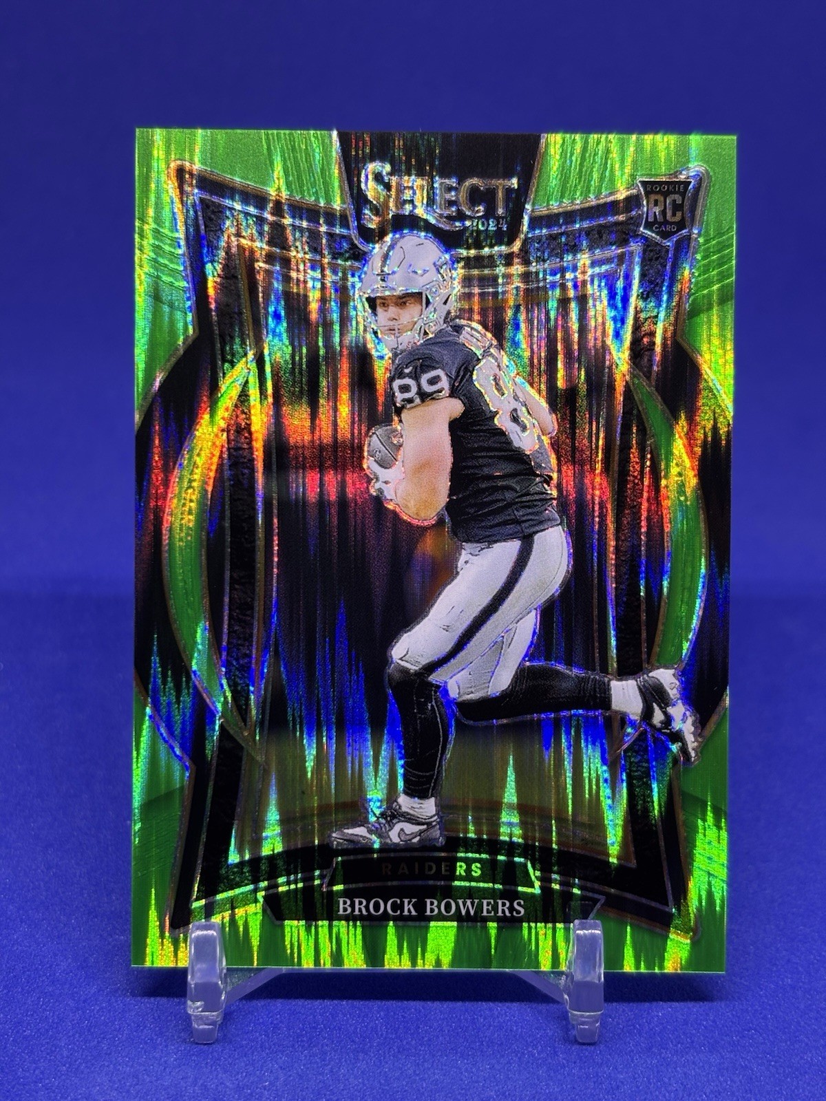 2024 Panini Select - Concourse Brock Bowers #31 Neon Green Shock Prizm /599 (RC)