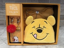 WINNIE THE POOH 3 Piece Gift Set- Crossbody bag and 2 keychains - New in Box NWT