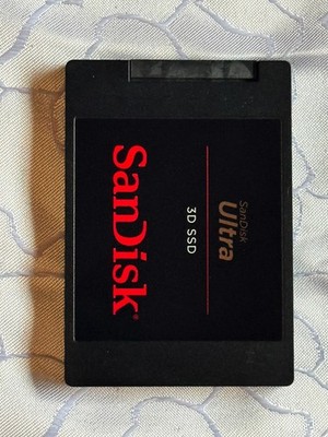 SanDisk Ultra 3D SSD * 4TB * 2.5'' SATA III * SDSSDH3-4T00 * Top Zustand