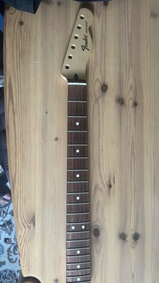 Fender  Standard Neck / Hals für Telecaster Pau Ferro Griffbrett