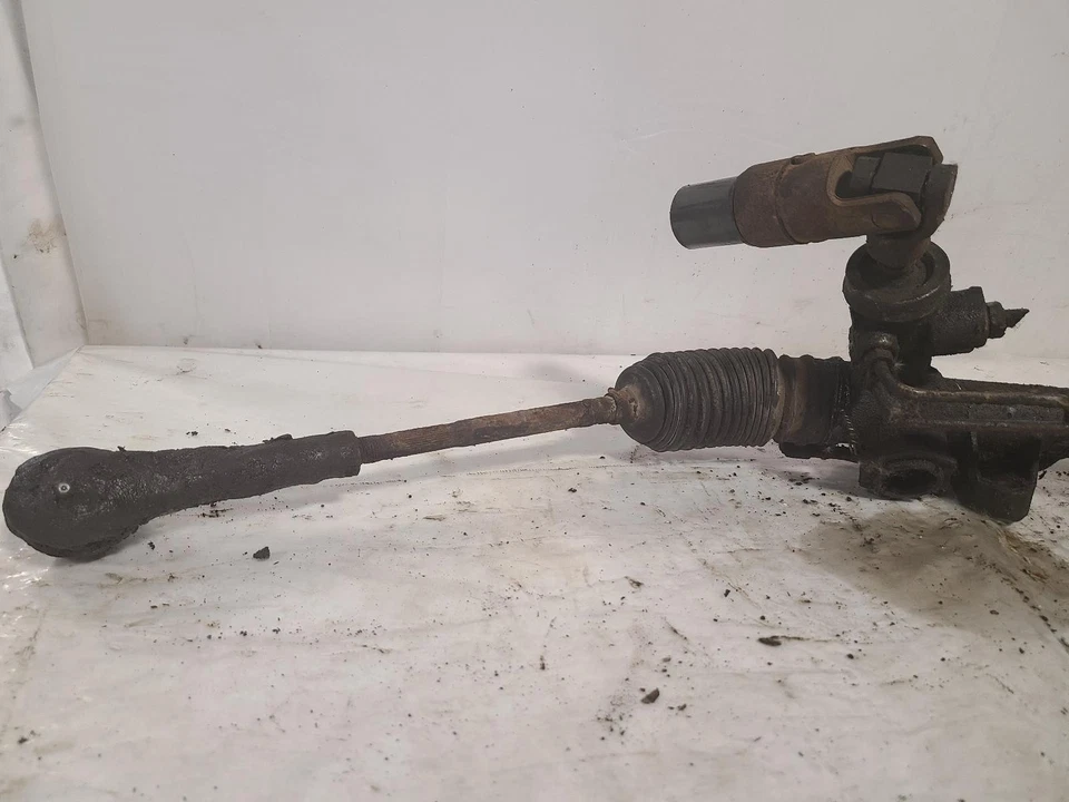 Used Rack and Pinion Assembly fits: 1985 Chrysler Le baron Power Rack and Pinion Foto 3 de 4