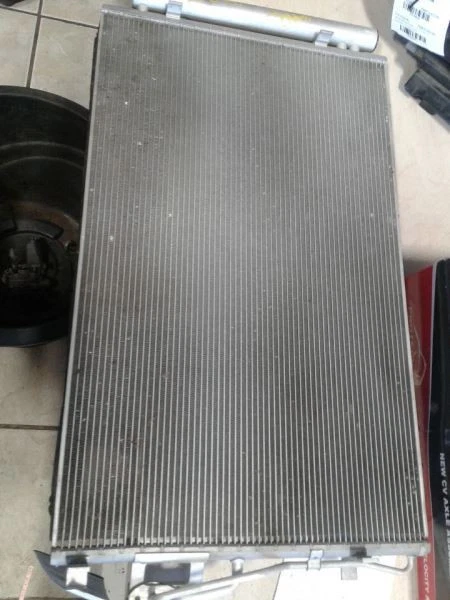 Condensador de CA compatible con 11-15 SORENTO 241490 Foto 4 de 4