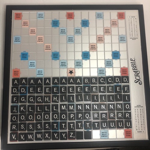 SCRABBLE Word Game ONYX Edition Giradischi Legno Nero Tavola e Piastrelle No Pad Matita - Foto 2 di 5