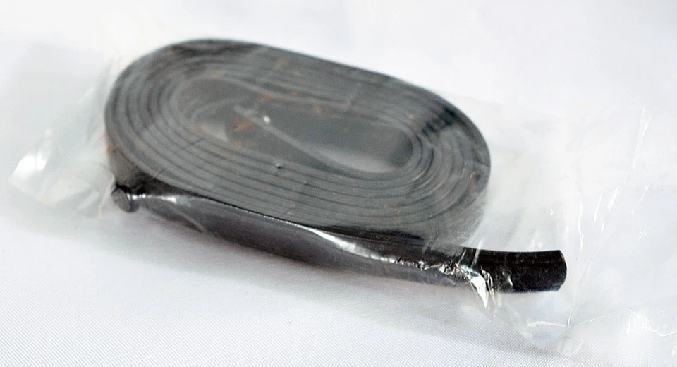 Vintage Yashica Mat 124G TLR Camera Strap Only - Image 4 of 4