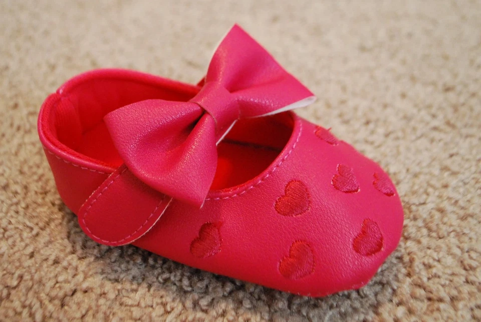 Nuevo Bebé Niña Zapato Suave Arco Mocasín Talla 6-12 ms Se envía desde EE. UU. Foto 2 de 2