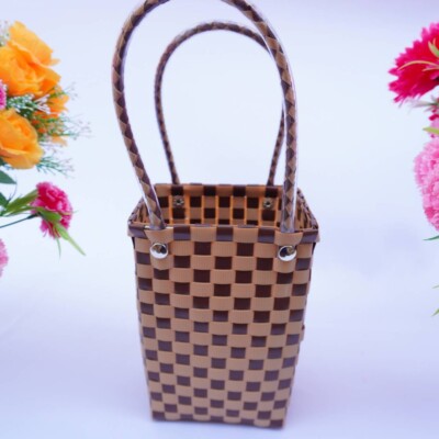Plastic woven bag Square bag, tall shape, holds water bottles and glasses.