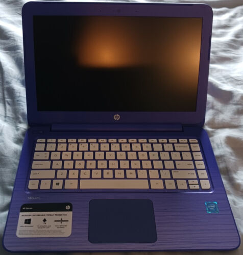 2015 HP NOTEBOOK (PRE-OWNED) N3050 1.6GHz 27.8 GB SSD 11.5 inch PURPLE -- NR! - Picture 1 of 5