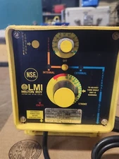 LMI Milton Roy B711-94S Metering pump 1.6 GPH (6.1 liters / hr) 150 psig