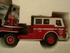 CORGI 1:50 SCALE AMERICAN LA FRANCE CENTERVILLE AERIAL LADDER TRUCK CFD 97321