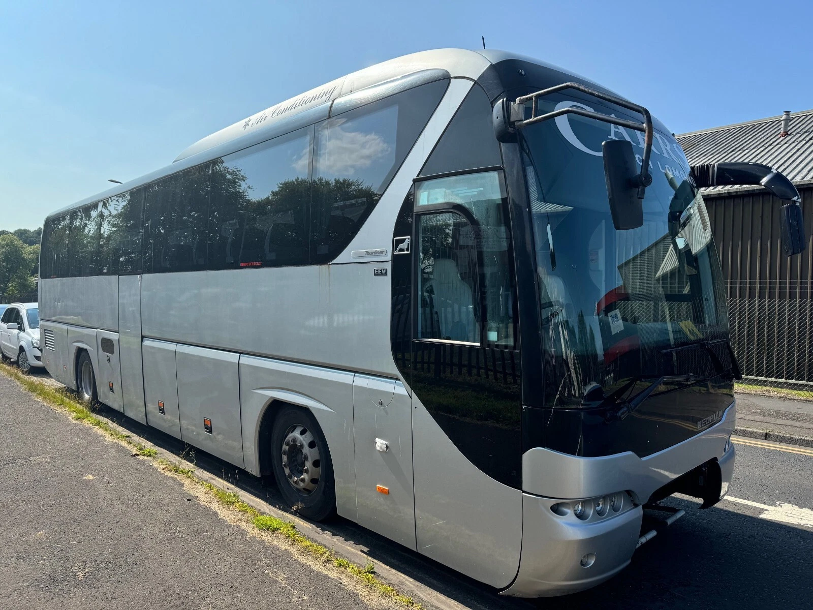 MAN Neoplan Coach - Picture 1 of 8