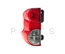 Feu arrière Nissan NV200