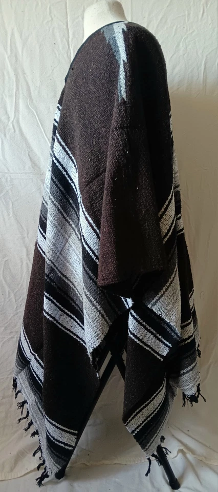 Poncho Festival CLINT EASTWOOD Espaguetis Pistolero Occidental Hecho a Mano Ropa de Vaquero Foto 2 de 4