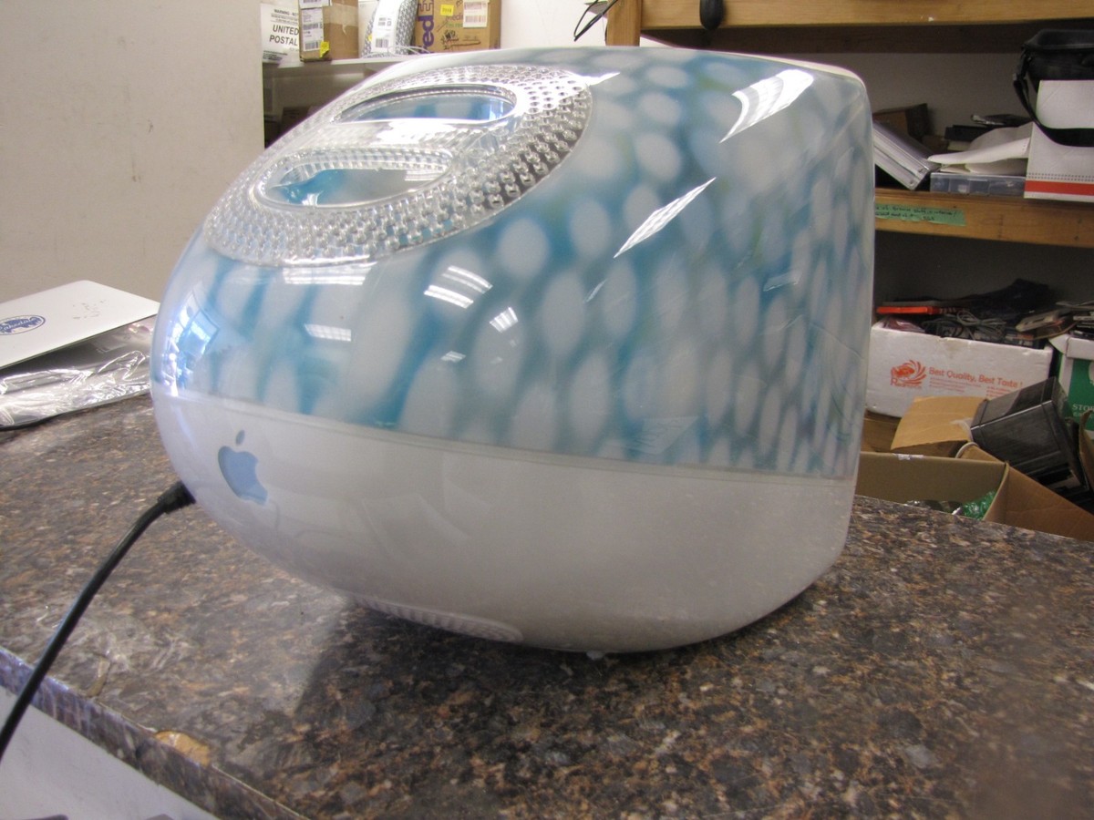 Vintage Apple iMac G3 M5521 Blue Dalmatian Dots 600MHz - Powers on