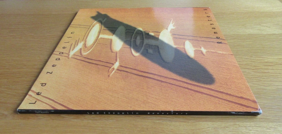 Led Zeppelin Remasters Original 1990 Press 3 x Vinyl LP NEAR MINT VINYL - Image 3 of 4